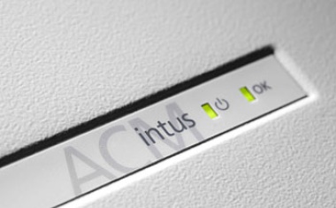 Der neue Zutrittskontrollmanager INTUS ACM40 mit einer deutlich leistungsfähigeren CPU