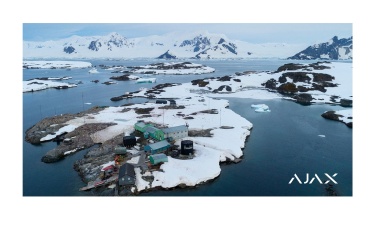 Ajax schützt Wernadski-Station in der Antarktis vor Bränden