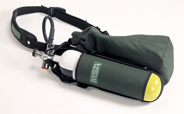 Short-duration breathing apparatus with a rugged demand valve and a full face mask