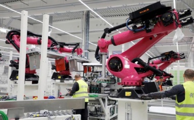 Rittal: Von Menschen und Maschinen − fit für Industrie 4.0