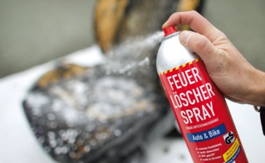 Lösch-Spray vs. Feuerlöscher: Brandbekämpfung mit Sprühdose