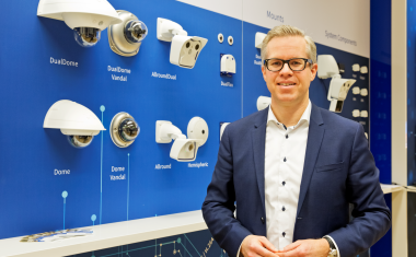 Maßgeschneidert: Schneider setzt in seinen Hagebaumärkten auf Videoüberwachungs- und Sicherheitssysteme von Mobotix
