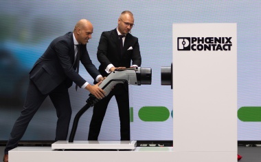 Phoenix: Eröffnung des Produktionsstandorts E-Mobility in Polen