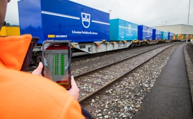 „Intelligenter Güterzug“ mit Steuerungstechnik von Pilz