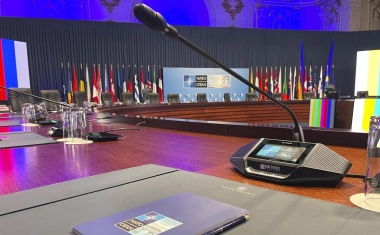Dicentis-Konferenzsystem von Bosch unterstützt G7-Gipfel