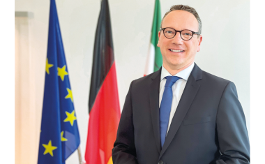 Resozialisierung ist der beste Opferschutz: Interview mit NRW-Justizminister Dr. Benjamin Limbach