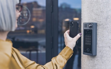 No Touch, No Problem: How QR Codes Add Benefits to Access Control
