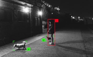 Video analytics in perimeter protection: Classical motion detection or AI-based object classification?