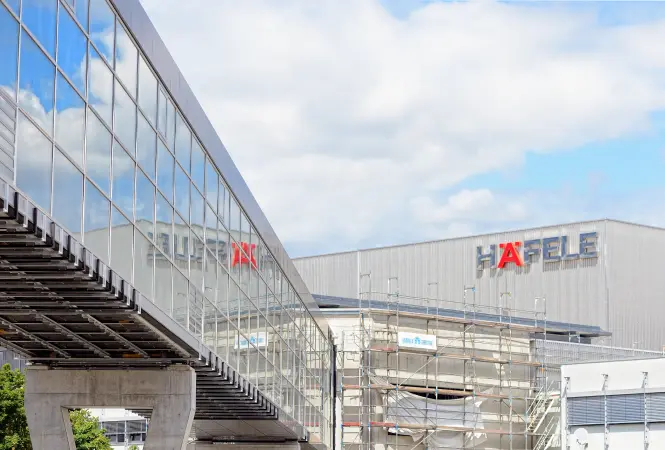 Mobile Evakuierungseinheit MEU von C.M. Heim: Smarte Alarmierungslösung für mehr Sicherheit auf Baustellen und in Logistikzentren