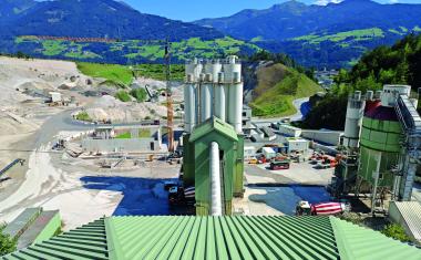 Digitale Schließtechnik bei Derfeser: SimonsVoss sichert Schotterwerk & Verwaltung in Tirol