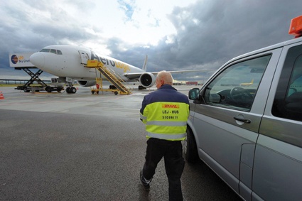 Security-Mitarbeiter DHL Air Hub Leipzig