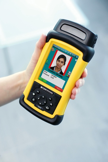 „S3030 Portable Reader“ – der tragbare Leser mit Photoverifikation für...