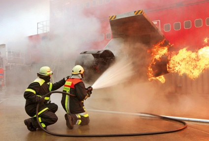 Feuerwehrübung am Flughafen Frankfurt
