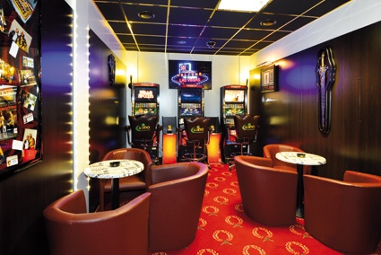 Im Casino Burgenland können die Gäste an insgesamt 39 Automaten,...