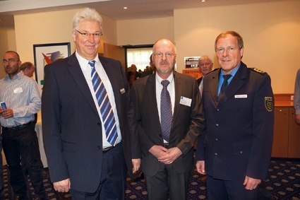 Wilfried Joswig (VfS), Heiner Jerofsky (GIT SICHERHEIT) und Marcus Ulbig...