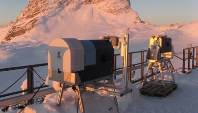 In 2.650 Metern Höhe monitoren Mobotix-Kameras die Messungen, um die Qualität...