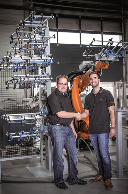 Marc Steidinger (links) Projektverantwortlicher bei HS Automation und Marcel...