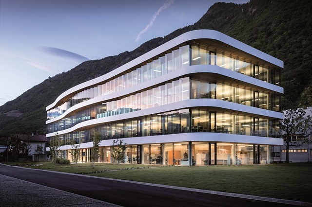 Die neue Firmenzentrale von Dr. Schär dient auch als Denkfabrik. ©Foto: Dr....