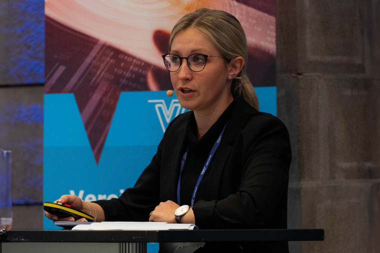 Valerie Kostka, Projektleitung ESG Elektroniksystem- und Logistik GmbH und...