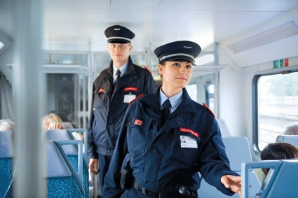 DB security staff in action (© Deutsche Bahn)