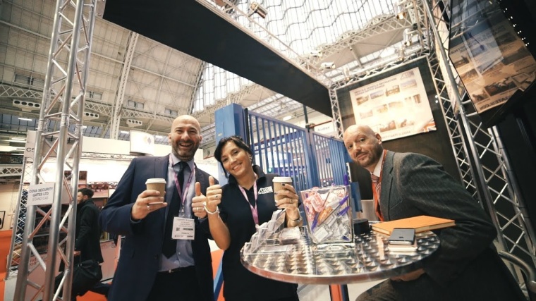 Thumbs up for ISE on the Cova Security Gates stand