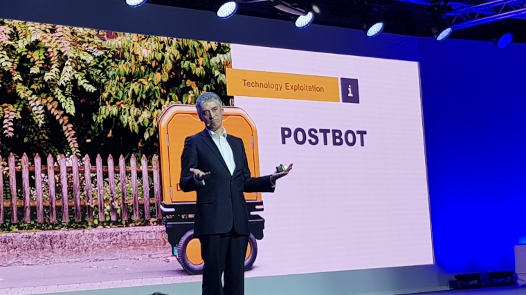 Dr. Frank Appel, CEO Deutsche Post DHL, at his Keynote about the new postbot...