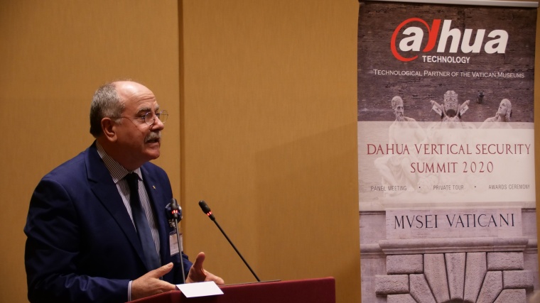 Mr. Claudio Pantaleo giving speech at the Dahua vertical summit