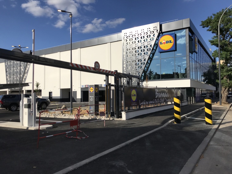 Photo: Easing parking stress for Lidl shoppers