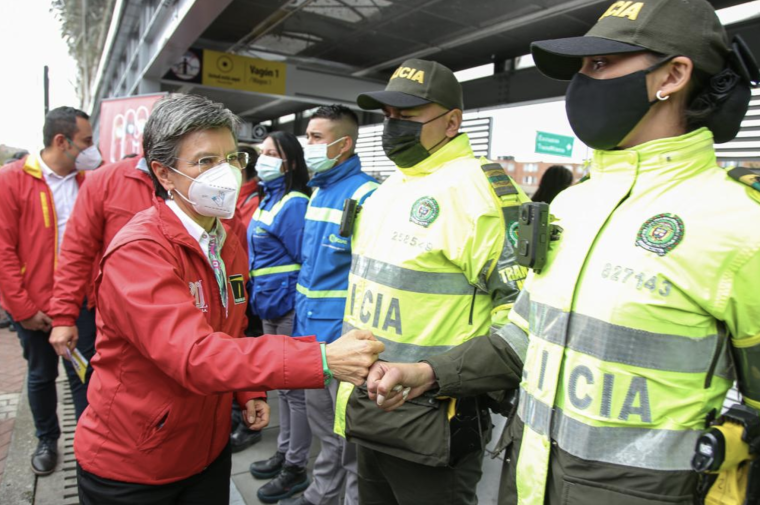 Claudia Lopez, Mayor of Bogota, with members of the Bogota police. (Photo:...