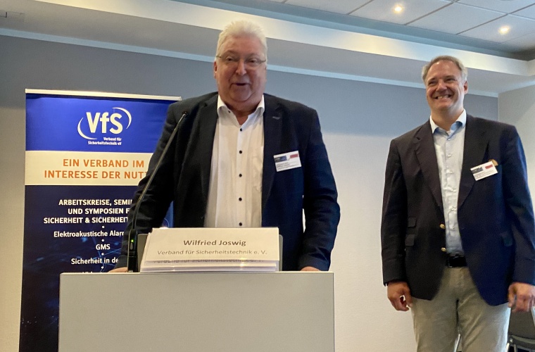 VfS-Geschäftsführer Wilfried Joswig und Prof. Dr. Clemens Gause