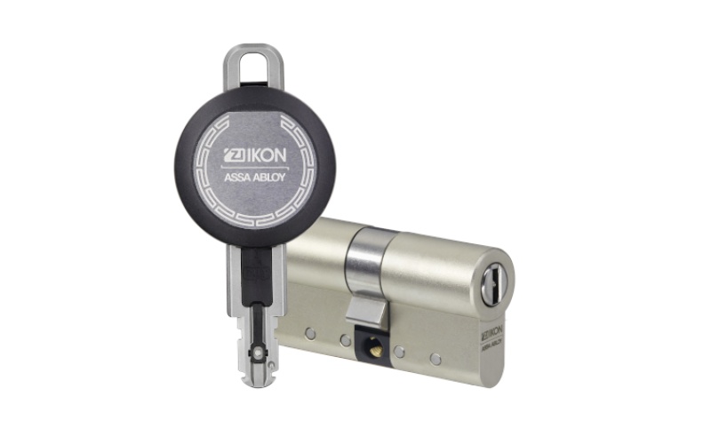 Das elektronische Schließsystem eCliq bietet hohen Schutz gegen Manipulation...