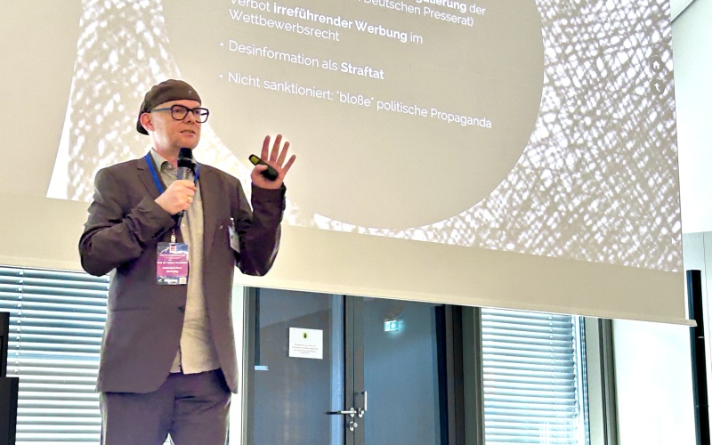 Fake News und Desinformation: Prof. Dr. Hektor Haarkötter, Professur ...