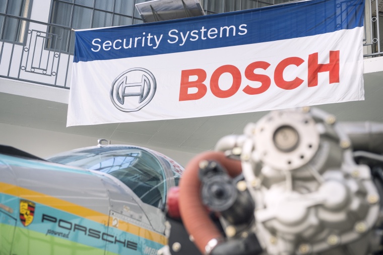 Bosch Sicherheitsforum 2015 in der Flugwerft Schleißheim