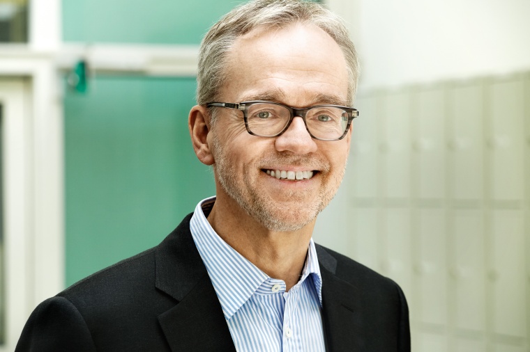 Werner Guthier, CFO der Pepperl und Fuchs-Gruppe, hält die Umwandlung des...