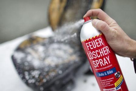 Photo: Lösch-Spray vs. Feuerlöscher: Brandbekämpfung mit Sprühdose
