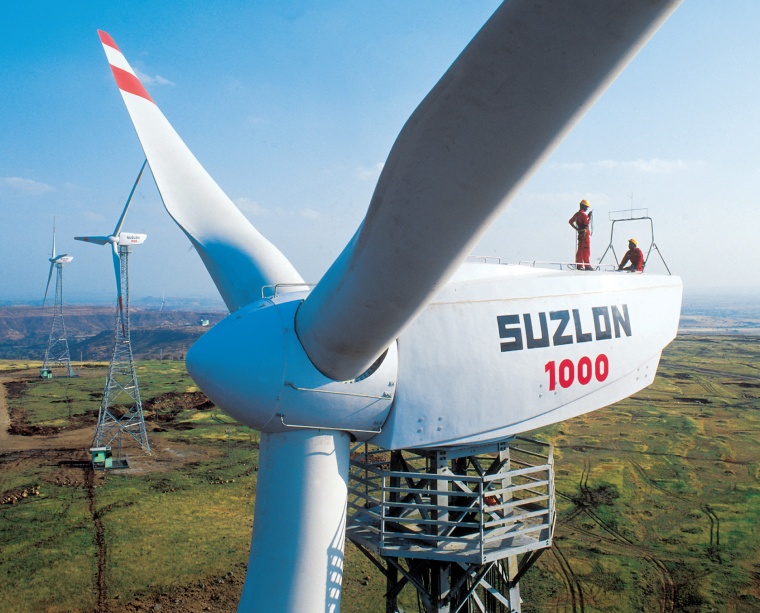 Abb. 1: Suzlon entwickelt und produziert mit 14.000 Mitarbeitern...