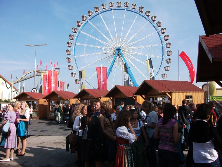 HECTAS Wiesn Kassenhäuschen