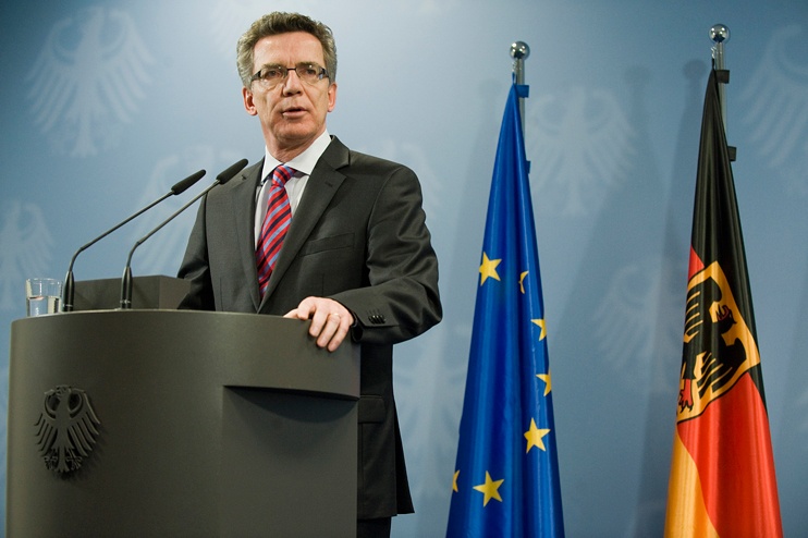 Bundesinnenminister Dr. Thomas de Maiziere mit Stellungnahme zur...