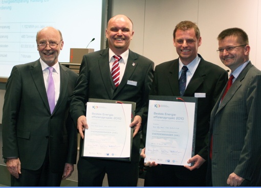 Die Auszeichnung Bestes Energieeffizienzprojekt 2010 erhielten Frank Heinzel...