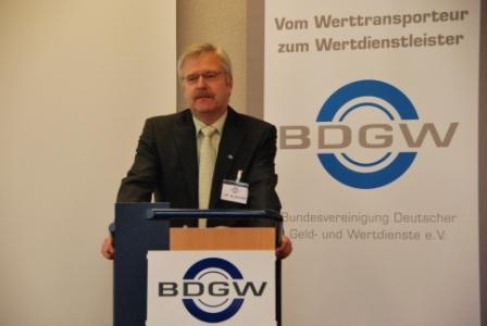 Dr. Harald Olschok, Hauptgeschäftsführer der Bundesvereinigung Deutscher...
