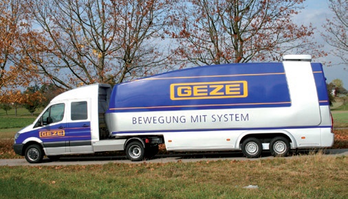 Geze: europaweite Sortiment-Präsentation mit dem Geze-Truck