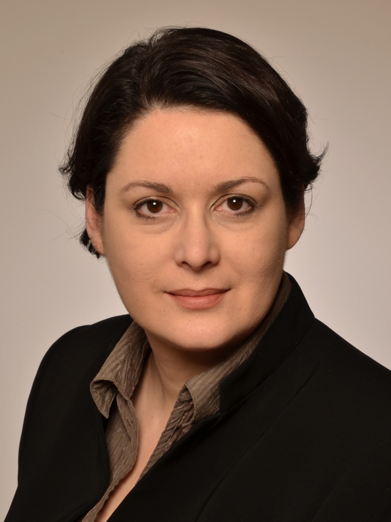 Nandi Reinartz-Routh, Marketing, Digital Data Communications
