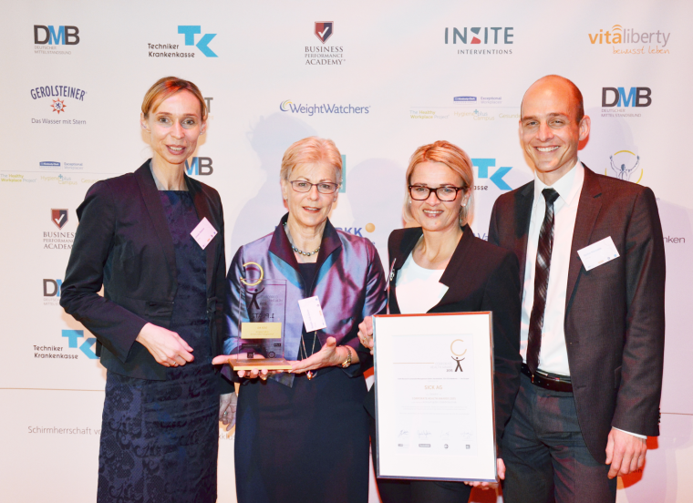 Den Corporate Health Award nahm Renate Sick-Glaser entgegen, die sich als...
