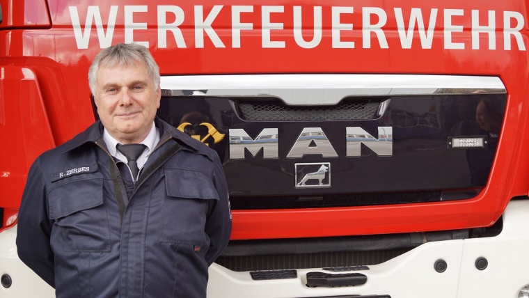 Ralf Zerbes, neuer Leiter der Werkfeuerwehr im Industriepark Wiesbaden. Foto:...