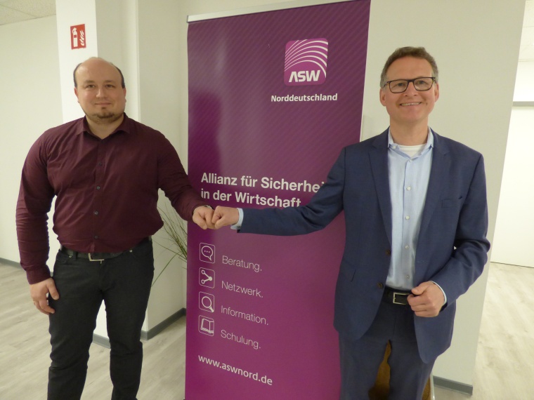 Geschäftsführerwechsel bei der ASW Nord – Markus Wagemann (l.) und Ralf...