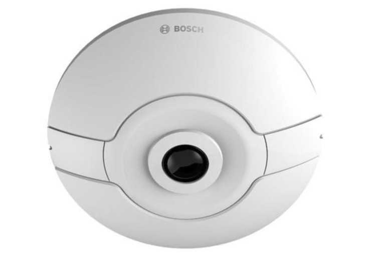 Flexidome-Panoramakameras von Bosch wurden entweder an den Wänden angebracht...