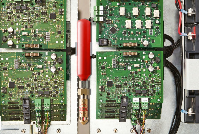 Mini-Feuerlöscher von Job direkt in Elektronik verbaut