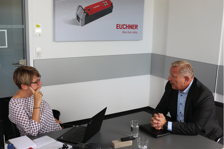 Mit den Safety-Engineering-Leistungen kann Euchner den Kunden ein Komplettpaket...