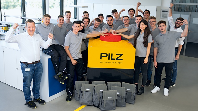 Bei Pilz starten 18 junge Menschen ins Berufsleben. © Pilz GmbH & Co. KG