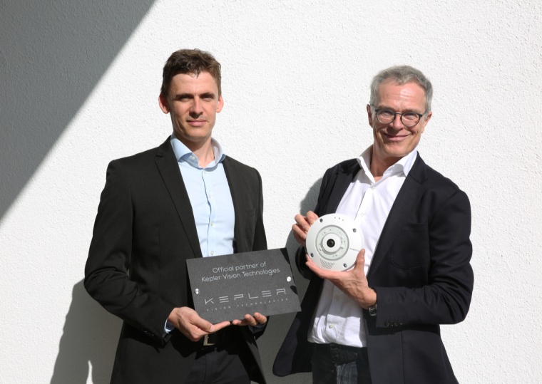 Christian Cabirol, CTO der Mobotix AG (l.) und Harro Stokman, CEO von Kepler...